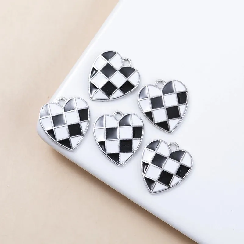 10 Pieces Simple Style Heart Shape Checkered Alloy Enamel Pendant Jewelry Accessories