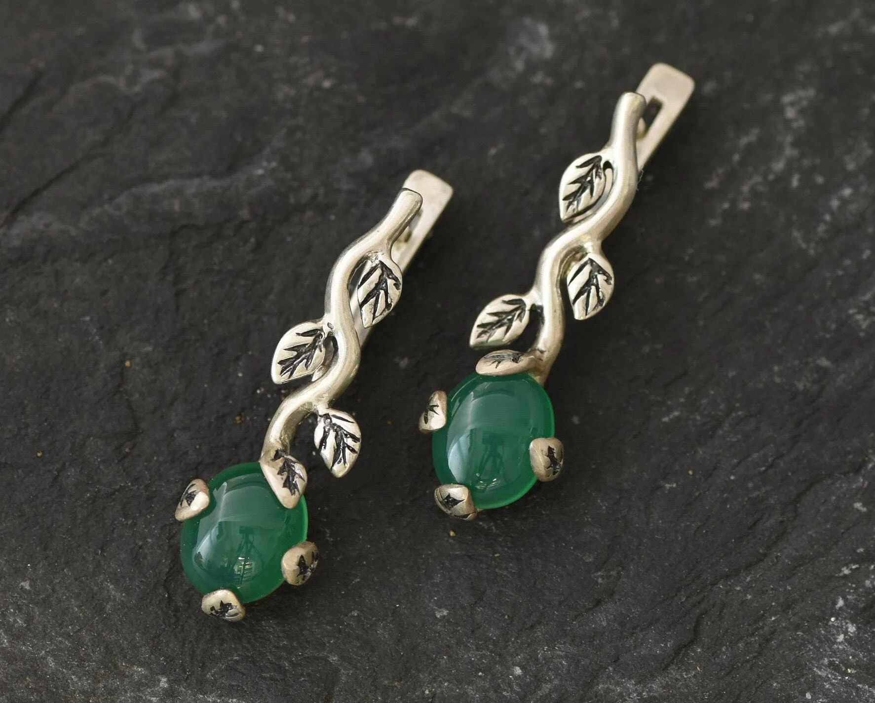 Drop Emerald Earrings - Green Leaf Earrings - Long Vintage Earrings