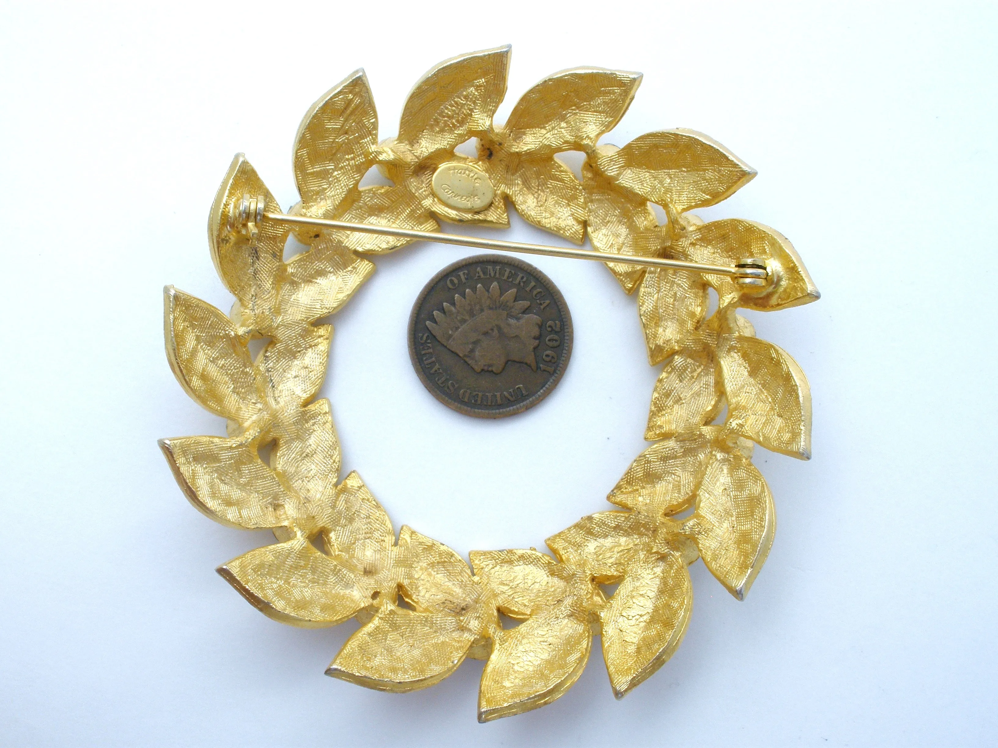 Hattie Carnegie Wreath Brooch Vintage