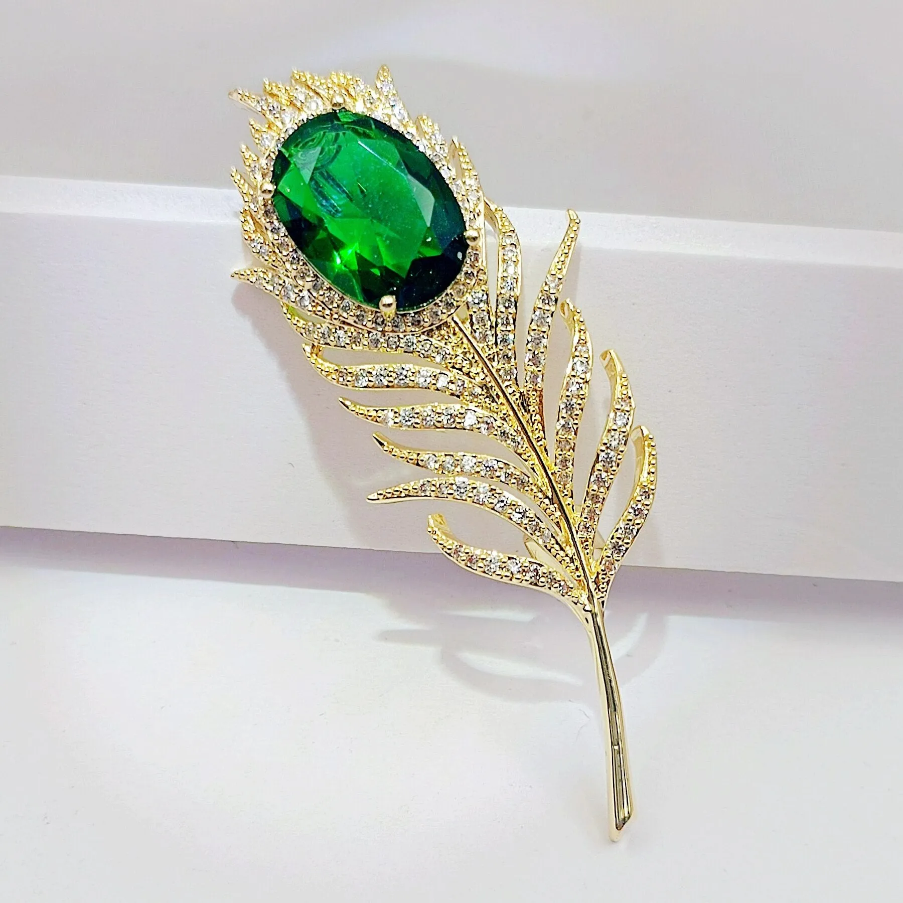 Jewelblings Stunning Gold Tone Big Oval Stone Art Deco Peacock Feather Brooches and Pin Fashion Winter Outfit Coat Sweater Shawl Accessories