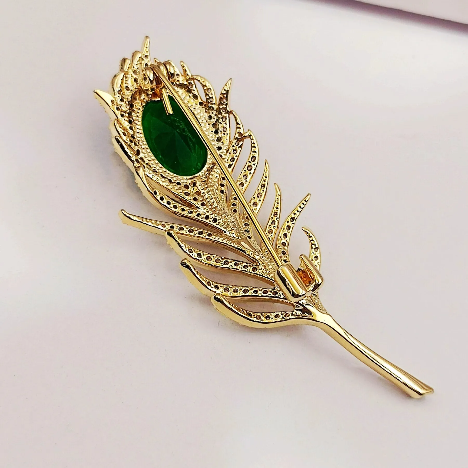 Jewelblings Stunning Gold Tone Big Oval Stone Art Deco Peacock Feather Brooches and Pin Fashion Winter Outfit Coat Sweater Shawl Accessories