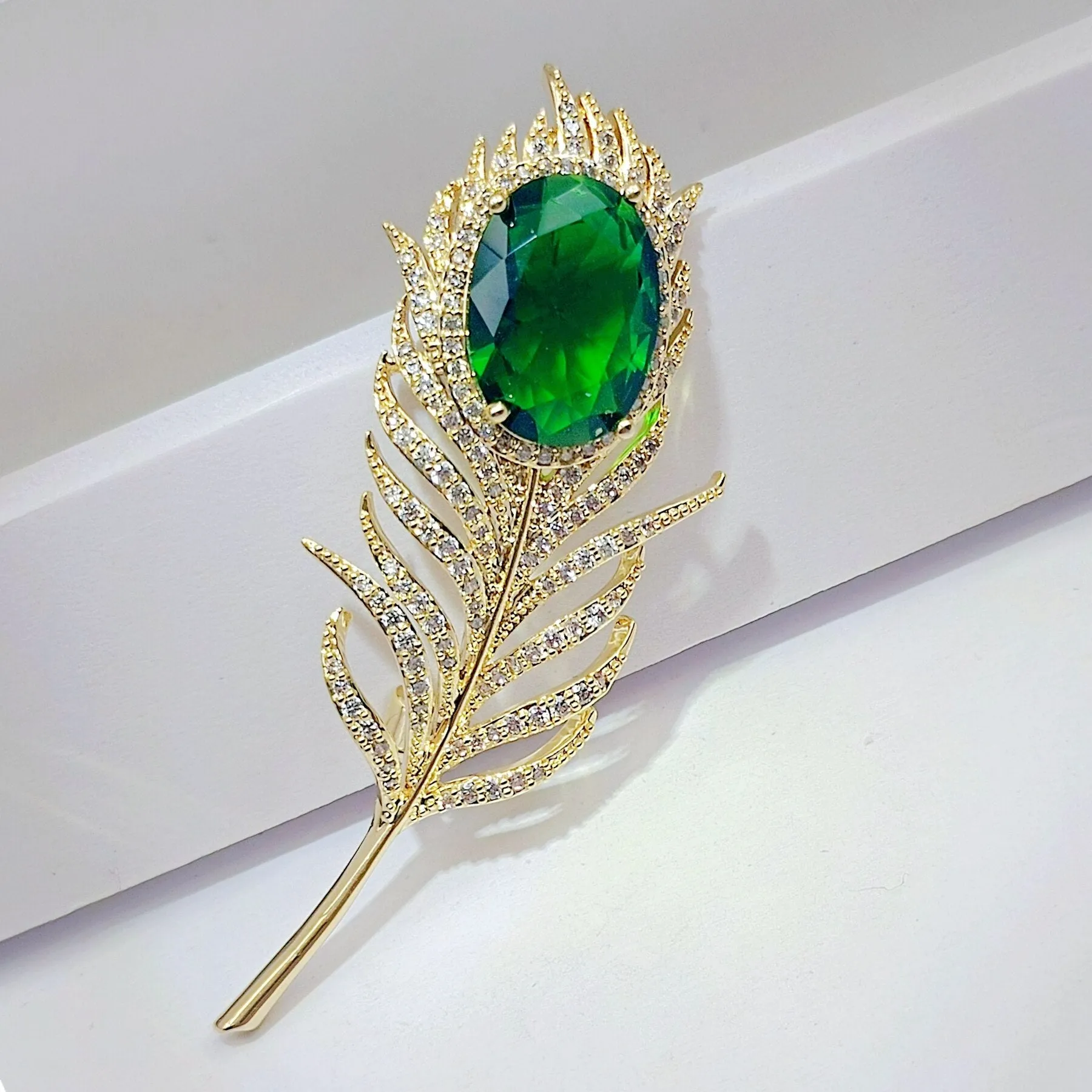 Jewelblings Stunning Gold Tone Big Oval Stone Art Deco Peacock Feather Brooches and Pin Fashion Winter Outfit Coat Sweater Shawl Accessories