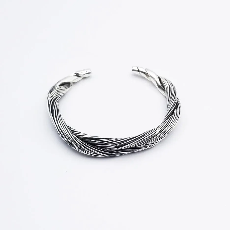 MULTI WIRE TWISTED CUFF